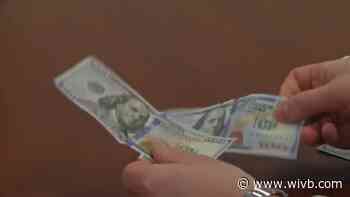 Watch your wallet holiday shoppers, counterfeiters are on the prowl