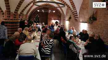 Weihnachten in Parchim: Ehrenamtliche organisieren Heiligabend Feier für Alleinstehende | svz.de - svz – Schweriner Volkszeitung