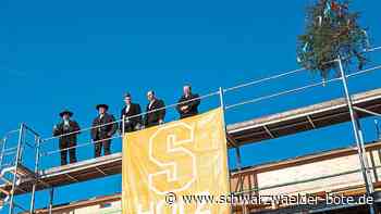 Neue Kindertagesstätte: Beim Richtfest gibt es das erste Weihnachtsgeschenk