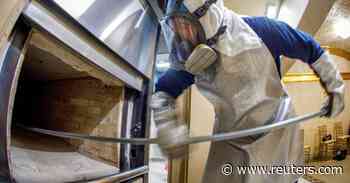 U.S. COVID-19 deaths reach 800000 as Delta ravaged in 2021 - Reuters