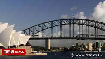 Brexit: UK signs free trade deal with Australia