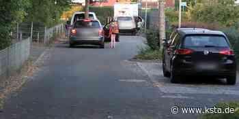 Schulweg: Elterntaxis sorgen für Stau vor Schulen in Lohmar – Politik will das ändern - Kölner Stadt-Anzeiger