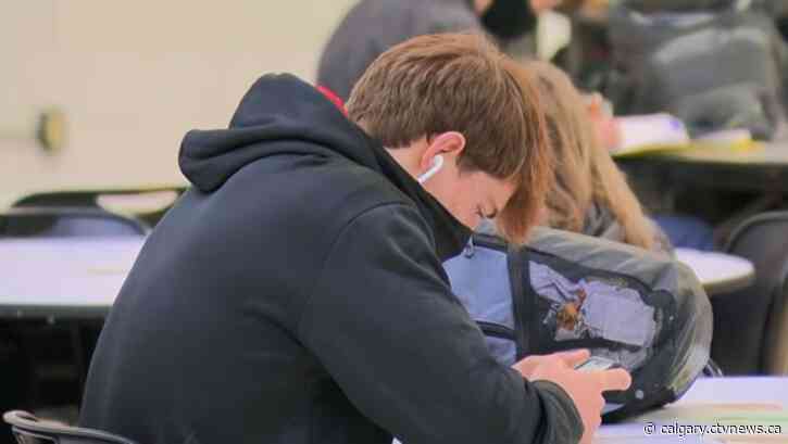 Vulnerable children and youth in Alberta severely impacted by COVID-19, study finds