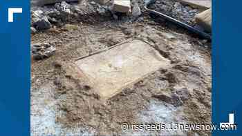 Crews find what might be time capsule from 1887 inside Robert E. Lee pedestal