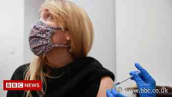 Covid: Leamington GP urges volunteers to join booster effort