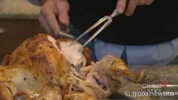 COVID-19: Doctors urge Albertans to limit contacts over holidays