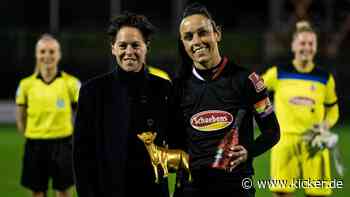 FC-Frauen besiegen Essen - Ehrung für Kuznik - kicker