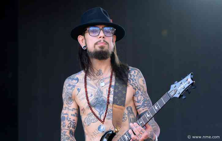 Jane’s Addiction’s Dave Navaro explains how he almost joined Guns N’ Roses