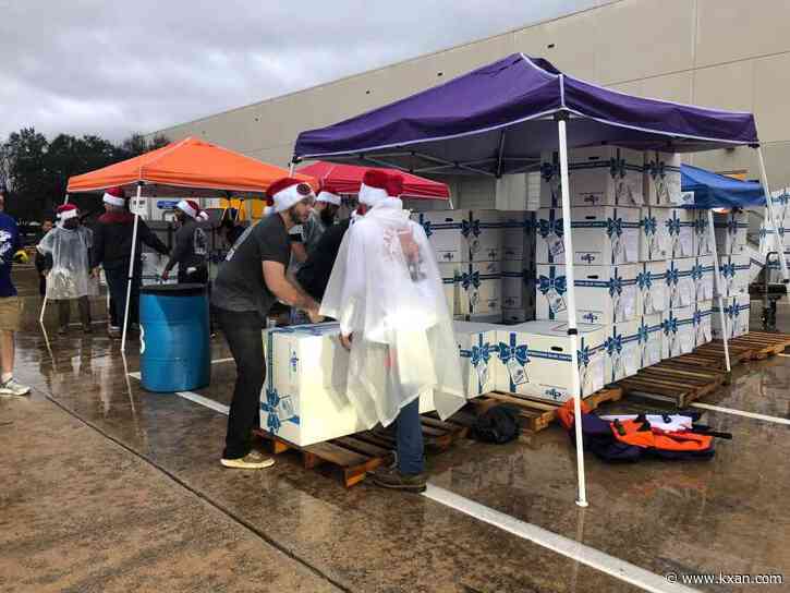 Here's how you can volunteer with APD's Operation Blue Santa