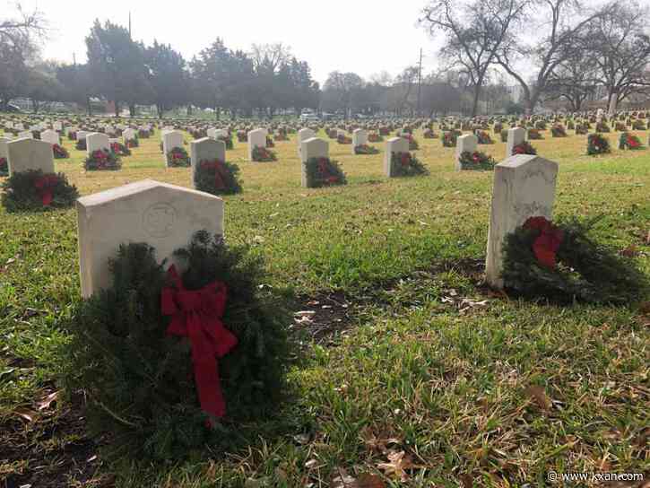 Dozens attend wreath-laying ceremony at Texas State Cemetery