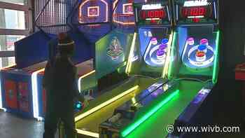 Riverworks hosts family-friendly holiday festival