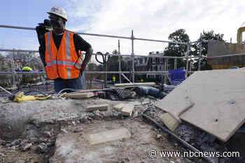 Crews may have found 1887 time capsule in Robert E. Lee statue pedestal