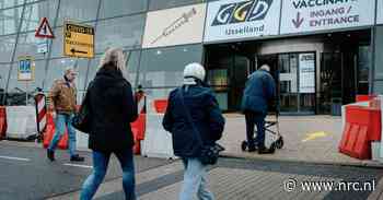 Een derde prik halen 'voor het gevoel extra beschermd te zijn' - NRC