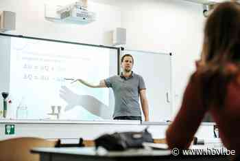 Van ingenieur naar leraar chemie: vakmensen uit bedrijfsleven geven deeltijds les - Het Belang van Limburg