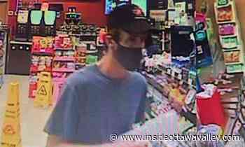 Smiths Falls police charge Ottawa man after reports of vehicles being rifled through - Ottawa Valley News