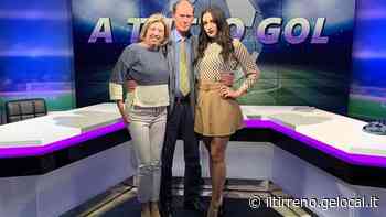 Offese sui social al conduttore «Li querelo per diffamazione» - Il Tirreno