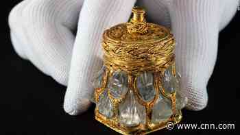 An ancient rock crystal jar reveals its full beauty -- but keeps some secrets