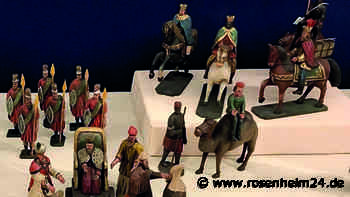 Grob geschnitzt und doch besonders: Die Schülerheimkrippe von St. Achatz