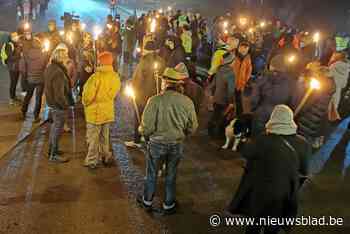 Fakkels moeten Waalse politici ‘verlichten’: “Hier is geen plaats voor wolvenpark”
