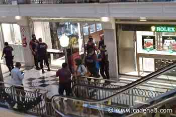 Golpe comando a la joyería de un shopping en Buenos Aires - Cadena 3