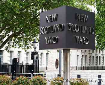 Met Police officer faces child sex communication charge
