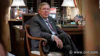 Former Sen. Johnny Isakson dies at the age of 76