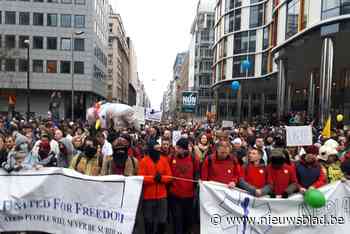Eerst vreedzaam protest tegen coronapas, nadien toch weer rellen: 55 mensen aangehouden