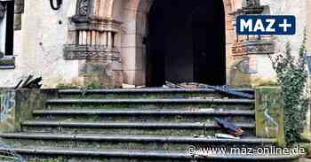 Feuer in der Neuen Hakeburg Kleinmachnow - Märkische Allgemeine Zeitung