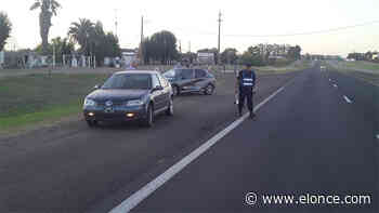 Dos vehículos chocaron en la Autovía General Artigas - Elonce.com