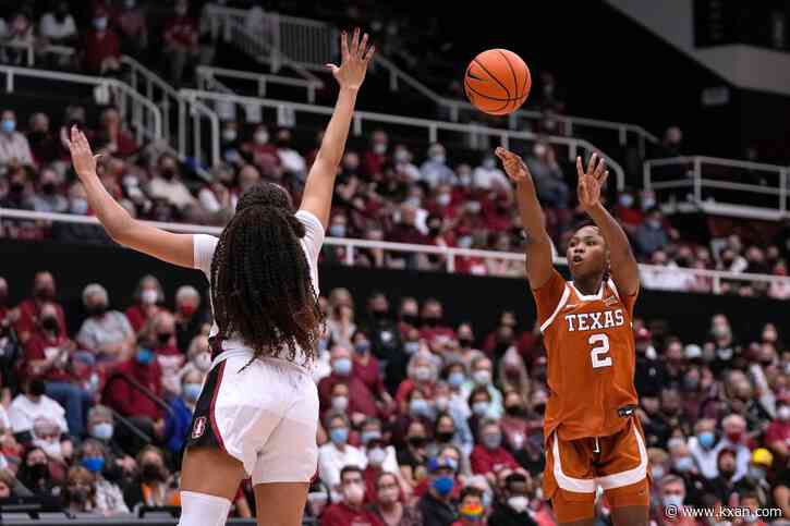 Texas basketball scrambles to find opponent, defeats San Diego in last-minute matchup