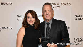 'SNL': Paul Rudd joined by Tom Hanks, Tina Fey as COVID forces scaled-down show