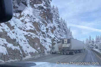 Highway 3 closed in both directions due to semi crash – Chilliwack Progress - Chilliwack Progress