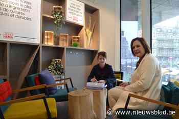 Medewerkers Hema kunnen kinderen gewoon mee naar het werk nemen: “Drukste week van het jaar, dus ik wilde mijn collega's niet in de steek laten”