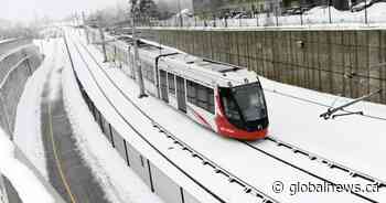 Year-end interview: Ottawa mayor ‘very confident’ LRT is back on track after derailments - Globalnews.ca