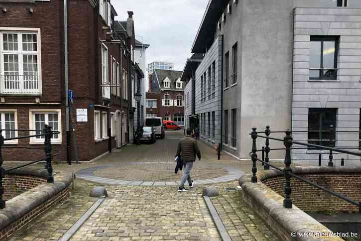 Echtgenoot zestien dagen onschuldig in de cel door complot van vrouw en buurman om romance veilig te stellen