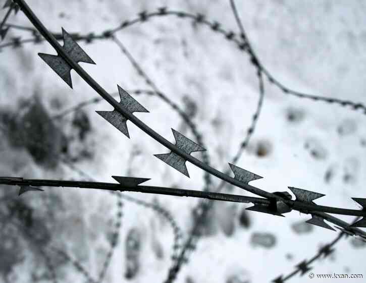 Staffer placed on leave after third graders reportedly reenact Holocaust scenes