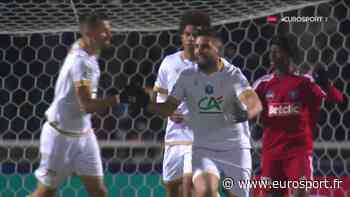 Un coup de tête et beaucoup d'air pour Nice : le but de Delort face à Cholet - Eurosport.fr
