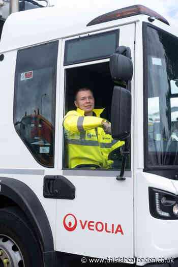 Bin man kicked after refusing recycling mixed with rubbish