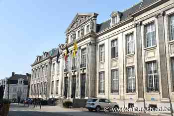 Vrouw wil tegenligger laten passeren, maar krijgt slaag