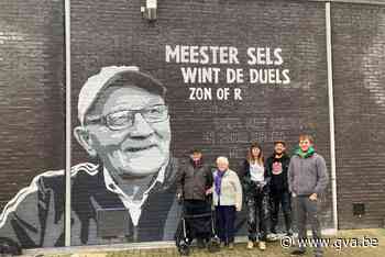 Leerkracht en trainer krijgt eigen muurschildering (Geel) - Gazet van Antwerpen