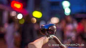 Autofahrer setzt plötzlich zurück und fährt gegen Schüler auf Fahrrad (13)