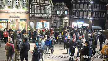 Lichtspaziergang Calw: Corona-Kritiker ziehen durch die Innenstadt