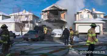 Garage fire quickly spreads to home in southeast Edmonton