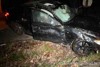 Auto gaat over de kop in Bilzen, bestuurder ongedeerd