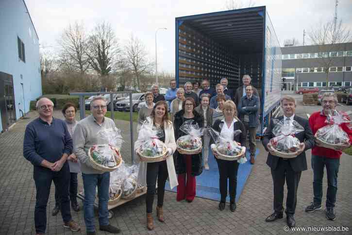 Lions verdelen 290 kerstmanden onder kansarme gezinnen