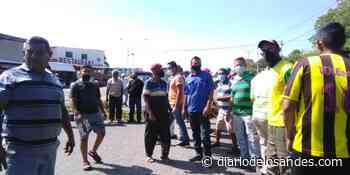 Usuarios de la E/S Buenos Aires en el Dividive protestan por distribución de combustible - Diario de Los Andes