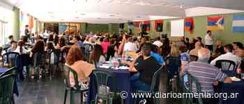 La FRA – Tashnagtsutiún de Buenos Aires celebró su 131º aniversario con un encuentro popular en el Colegio Jrimian - Diario Armenia