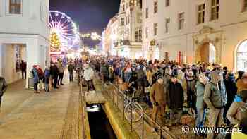 Polizei schätzt: Mehr als 2400 Teilnehmer auf Corona-Demo in Wittenberg - Mitteldeutsche Zeitung