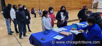 Clinic at East Aurora High School offers 'convenience factor' for those looking to get COVID-19 vaccine - Chicago Tribune