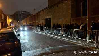 Queues form as Dublin charity hands out food vouchers - RTE.ie